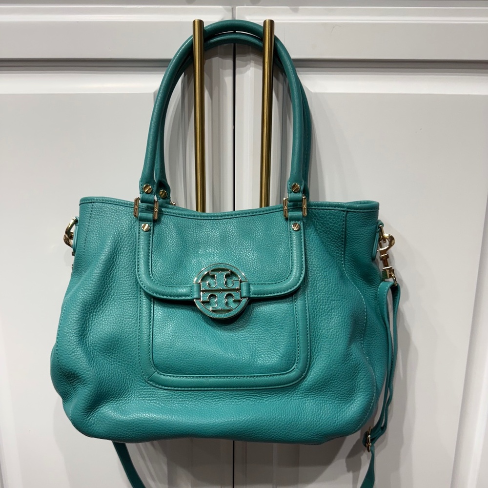 Authentic leather turquoise Tory Burch handbag with strap